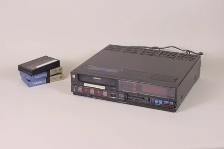 A 1984 front-loading Betamax video recorder