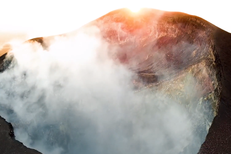 Smithsonian Geologist Liz Cottrell answers your questions in the National Museum of Natural History’s YouTube series, “The Doctor Is In.” (Smithsonian Institution)   