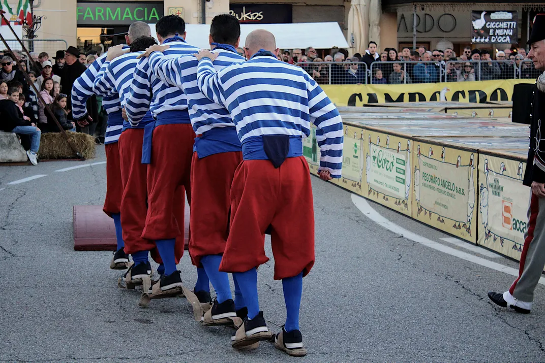 racing in clogs