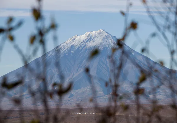 Koryaksky Volcano in October thumbnail