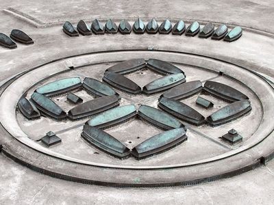 A model depicting a Viking ring fortress layout. 