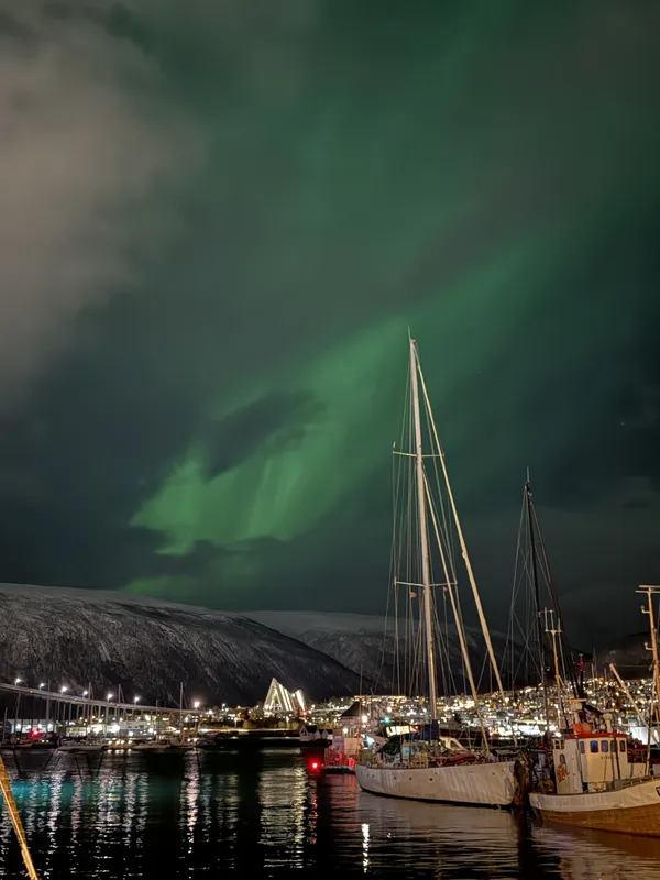 Tromso iluminado thumbnail