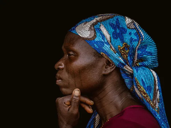 Femme Holi thumbnail