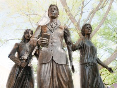 The Tennessee Woman Suffrage Memorial in Knoxville is a start to what should be a nationwide trend.