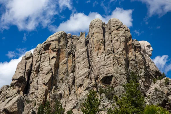 An Unconventional View of Mount Rushmore thumbnail