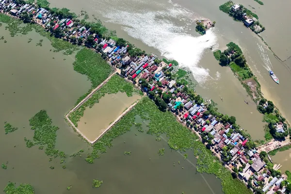 Life on a flooded island thumbnail