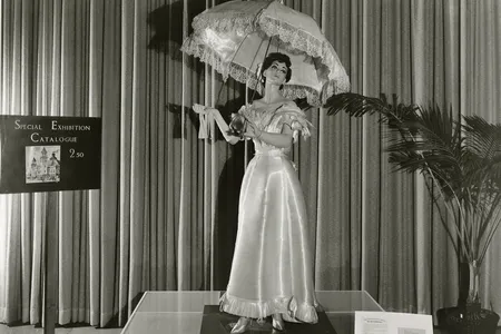 In 1893, a Spanish princess paid $2,500 (roughly $90,000 today) for a replica of this spun-glass gown.