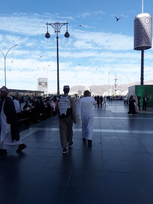 Going Home From Madinah thumbnail