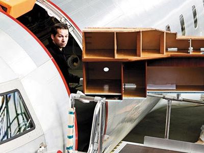 Bombardier Challenger 850 executive jet