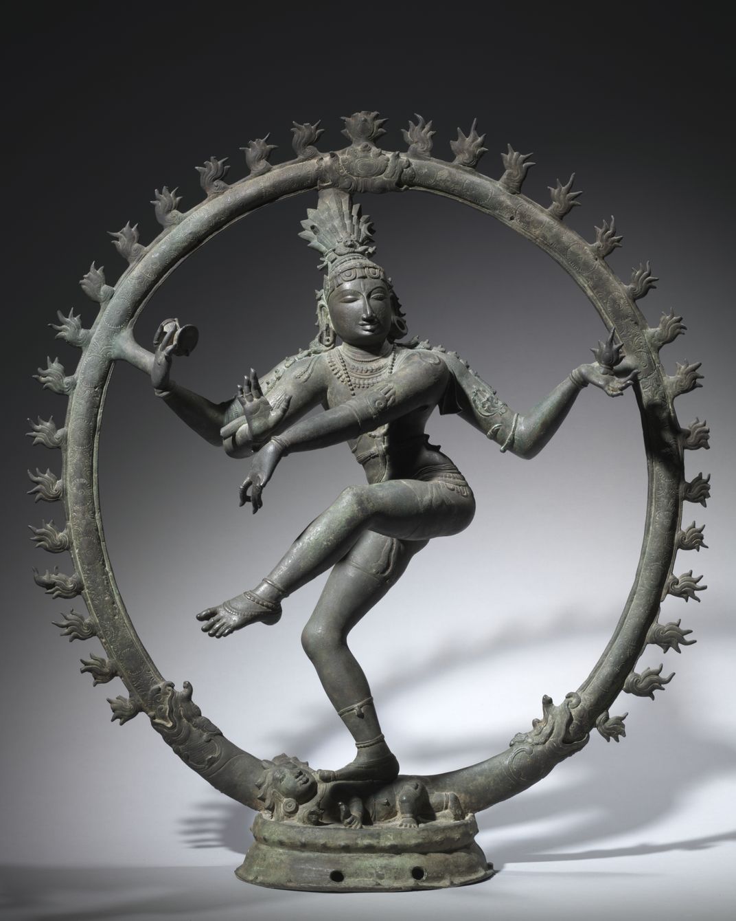 A statue of Shiva with moving limbs