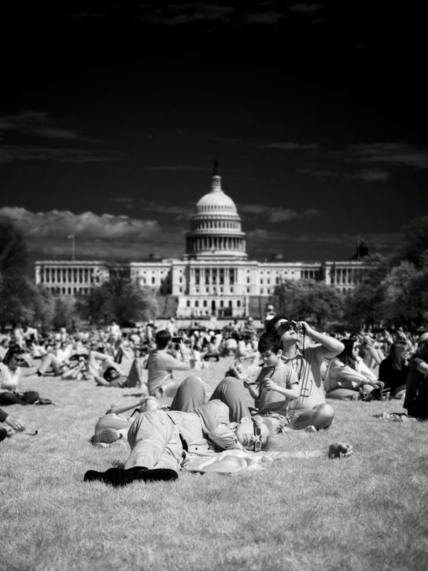 Solar Eclipse on the National Mall [1] thumbnail