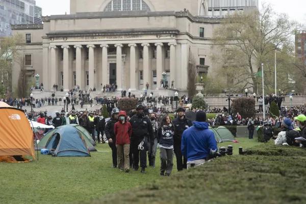 NYPD Clears Columbia University of Pro-Palestinian Protesters thumbnail