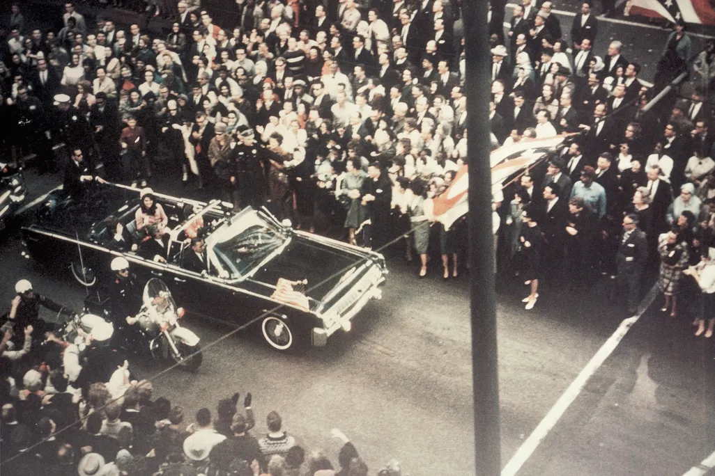 Aerial view of JFK motorcade before the president was asssassinated