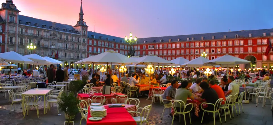  Madrid's Plaza Mayor 