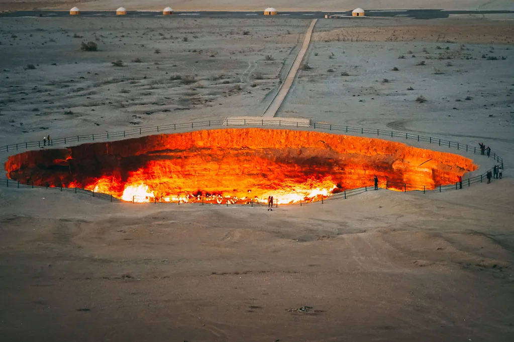 The Quest to Extinguish the Flames of Turkmenistan's Terrifying 'Gates of Hell' Firepit