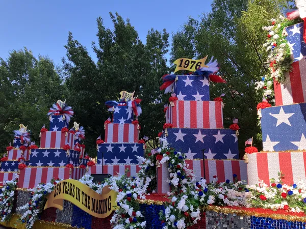Parade Float thumbnail