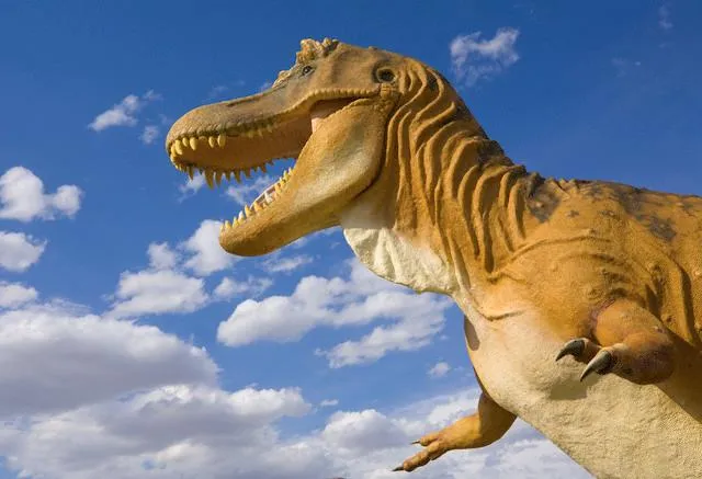Statue of Tyrannosaurus rex at the Milk River visitor center