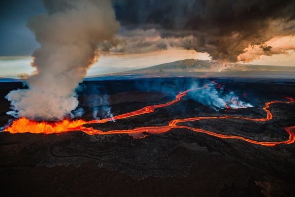 Maunaloa Eruption thumbnail