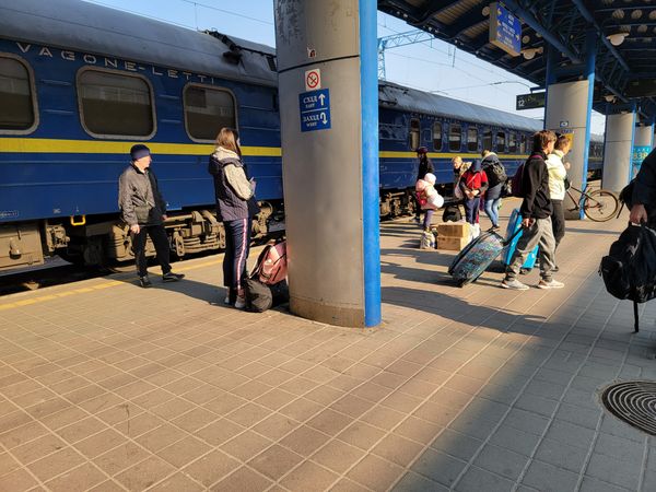 A normally packed train platform in Kyiv is almost empty after Russia started the illegal war thumbnail