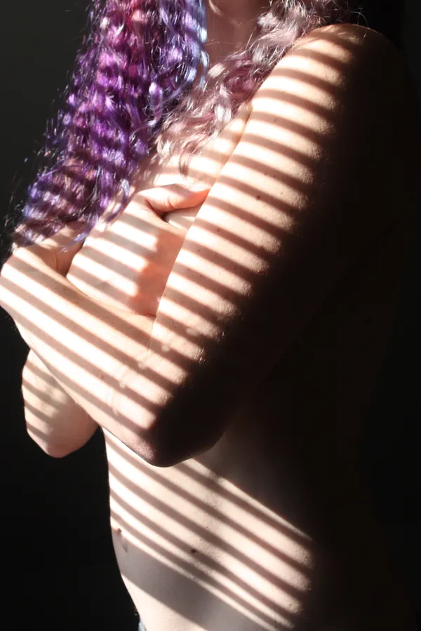 window stripes on nude thumbnail