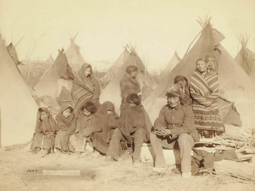 Survivors of the Wounded Knee Massacre