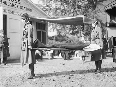 A demonstration at the Red Cross Emergency Ambulance Station in Washington, D.C., during the influenza pandemic of 1918