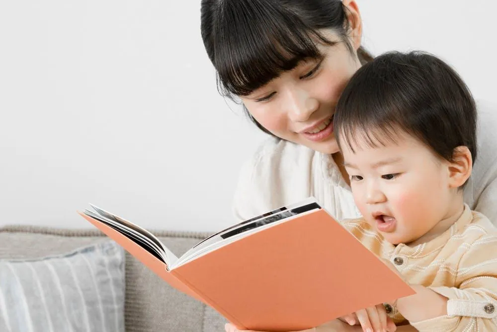 How can you maximize reading’s rewards for baby?