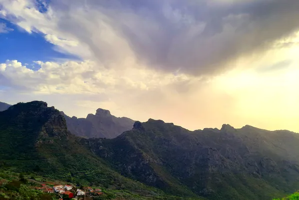 Sunset over the green peaks of Tenerife. thumbnail