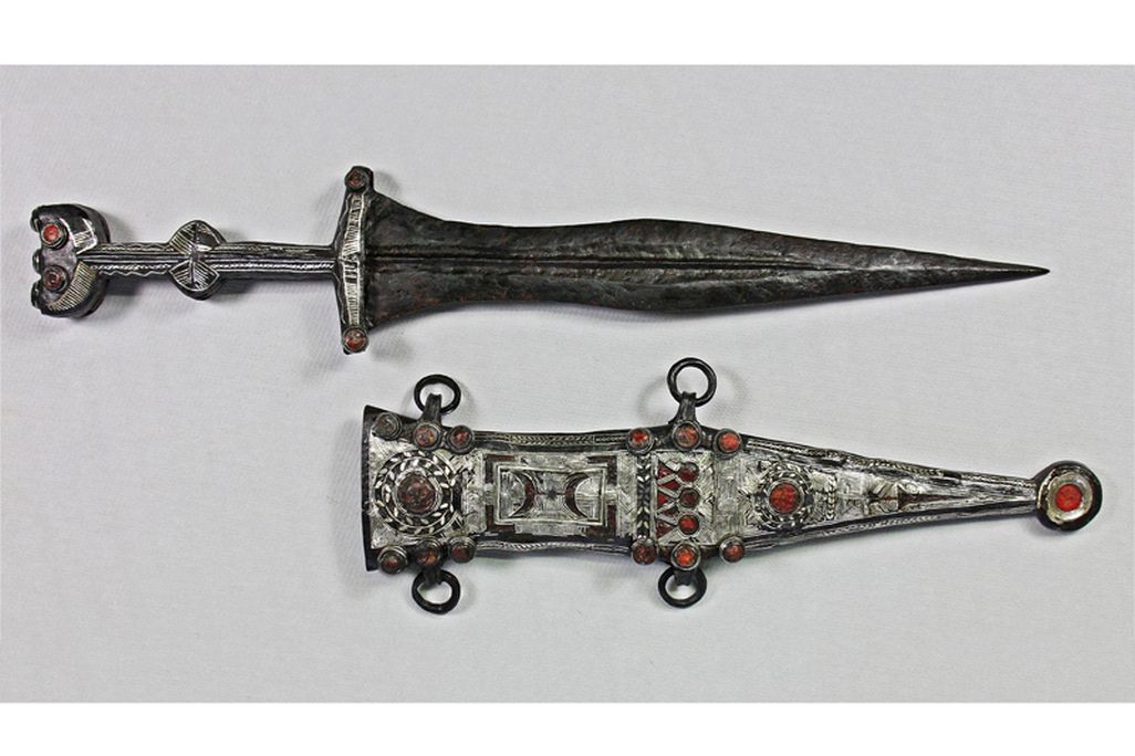 Restored dagger and sheath