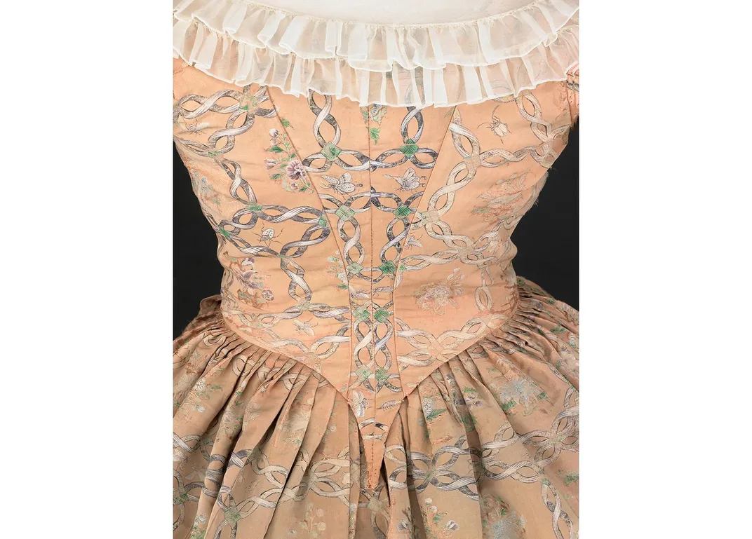 Martha Washington dress detail