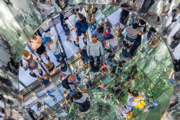 Looking Up and Out and Down in Midtown thumbnail