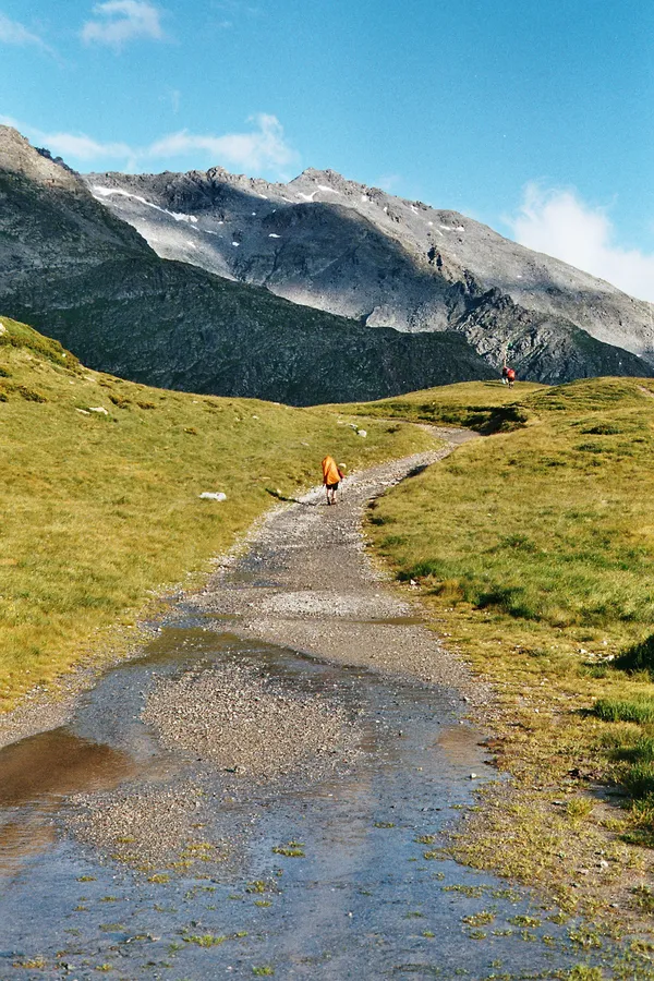 En Route on the Italian Alps thumbnail