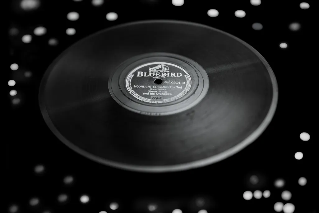 Moonlight Serenade Label