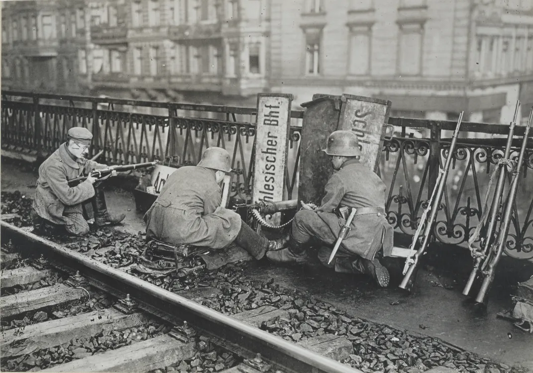 Soldiers defending a railroad station in Berlin during the German Revolution of 1918 to 1919