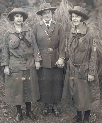 Juliette Gordon Low with two Girl Scouts