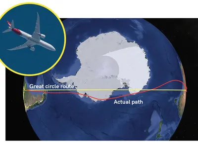 The route between Buenos Aires and Darwin Australia is 220 miles shorter on the great circle, but QF14 diverged to hug the Antarctic coast to meet regulations for maximum distance from an alternate airfield if one engine fails.