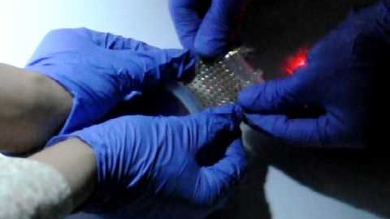 Preview thumbnail for A Stretchable Battery