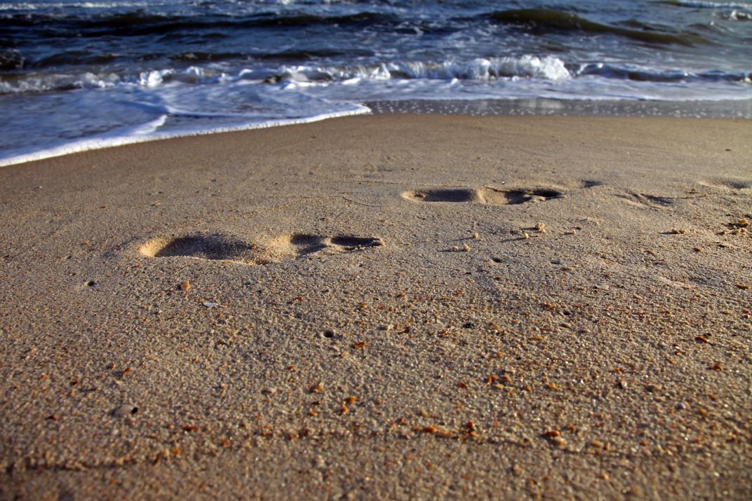 Footprints on the Beach | Smithsonian Photo Contest | Smithsonian Magazine