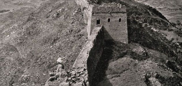 William Edgar Geil on the Great Wall at Luowenyu