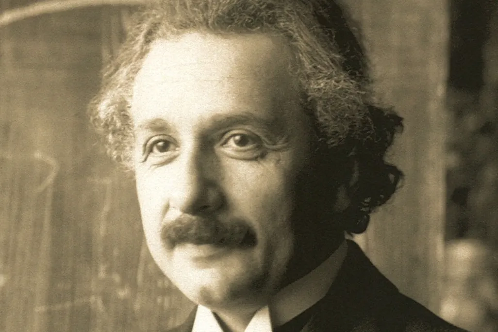 Einstein1921_by_F_Schmutzer_2.jpg