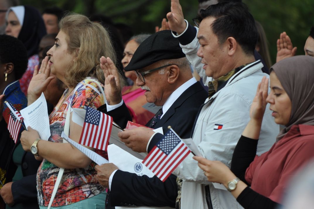 Oath during Naturalization Ceremony Smithsonian Photo Contest