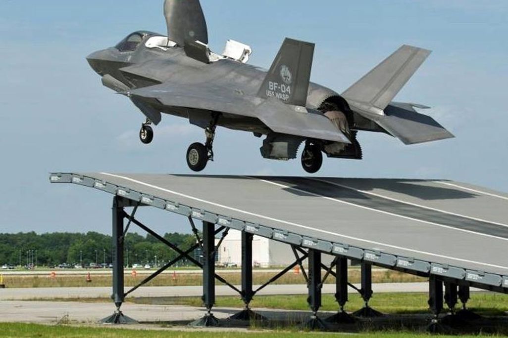 f-35 jumping.jpg