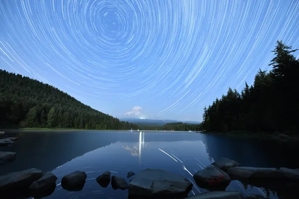 MtHood-StarTrails thumbnail