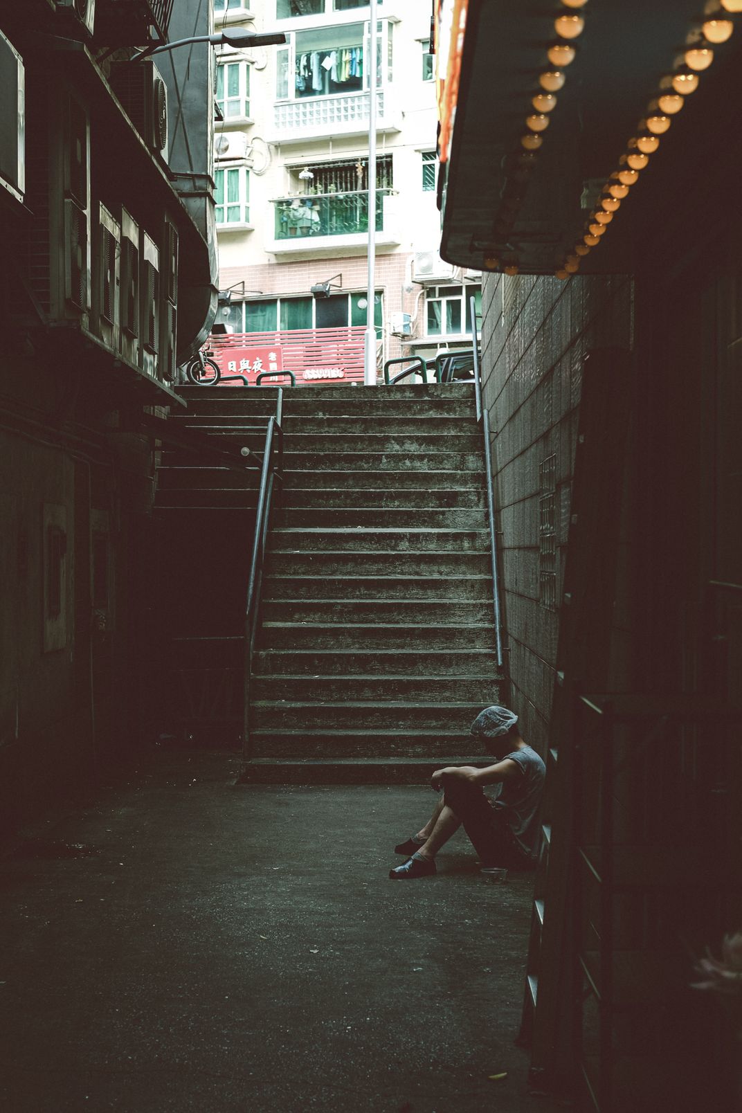 The Life of an ordinary person in a big City | Smithsonian Photo ...