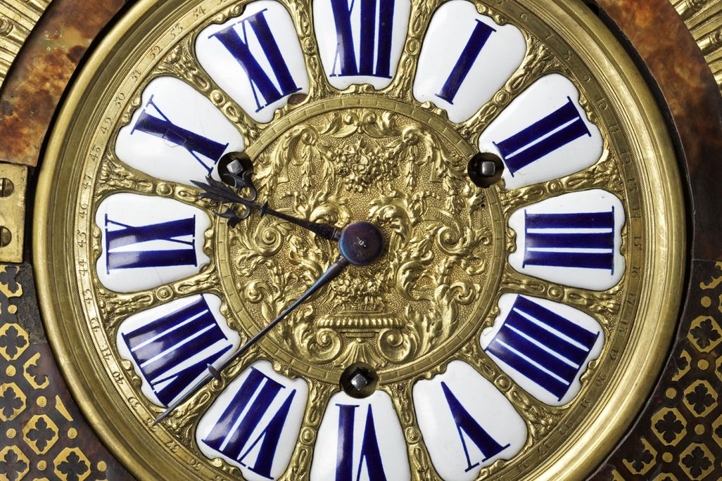Mantel clock