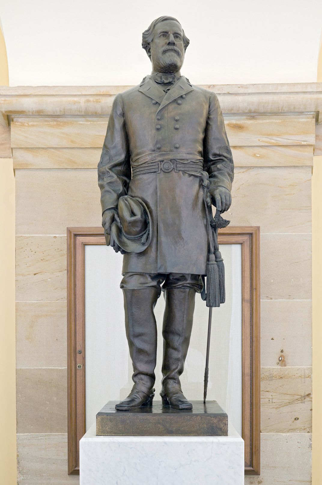 Robert E. Lee Statue