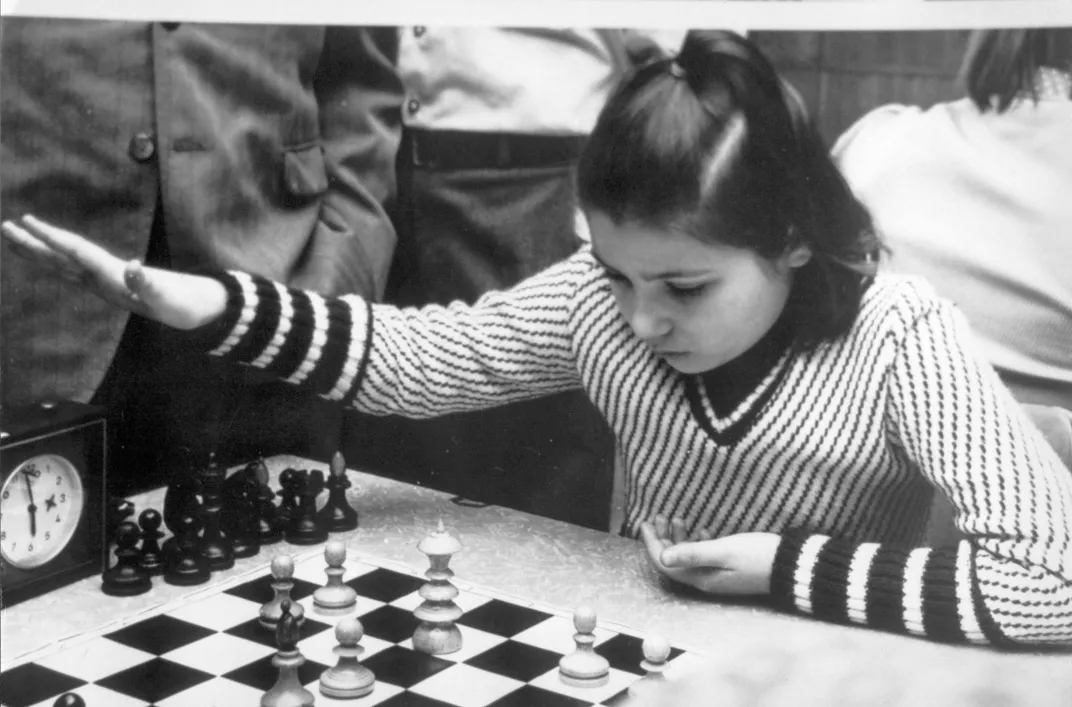 Women's World Chess from Sept 10 ~ Chess Magazine Black and White