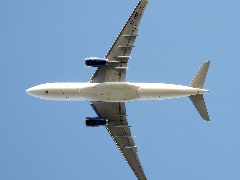 1280px-Cyprus_airways_a330-200_5b-dbs_arp.jpg