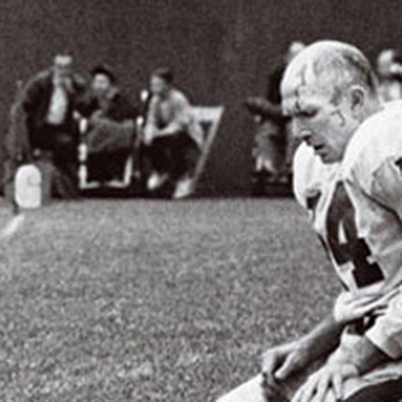 Y. A. Tittle: At 37, the Giants' Quarterback Remains As Strong and Sharp As  Ever - Sports Illustrated Vault