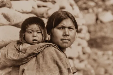 Edward Sherriff Curtis, Diomede Mother and Child